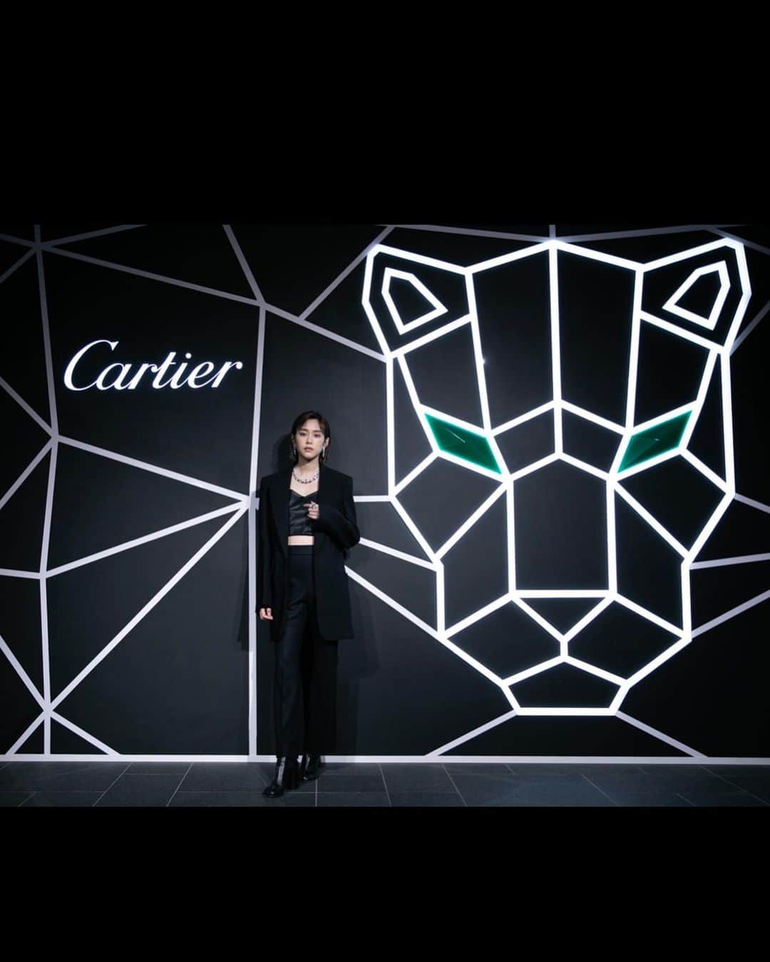 桐谷美玲さんのインスタグラム写真 - (桐谷美玲Instagram)「フォーシーズンズホテル大手町で開催中のCartier Salone 今年も煌びやかなハイジュエリーを 堪能してきました🥺 今年のテーマは、メゾンを象徴する動物、パンテール。気品高くてかっこよかったなぁ🐆✨ #Cartier #CartierTokyo #CartierHighJewelry」10月8日 20時10分 - mirei_kiritani_