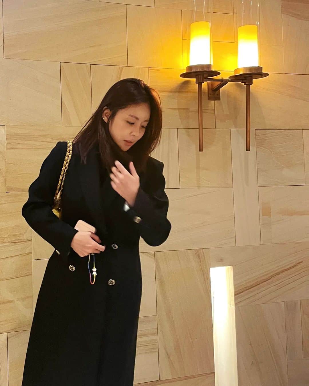 チン・イェソルのインスタグラム：「just my #original 🖤  ㅡ @byginger_official」