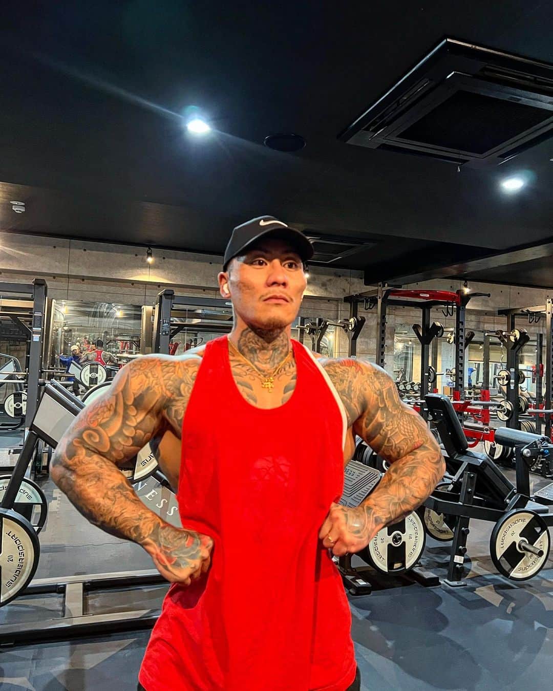 中村直輝さんのインスタグラム写真 - (中村直輝Instagram)「#fitness#workout#gym#physique#bodybuilding#tattoo#japanesetattoo  身体が変わってきた。 もう少しで開脚できます。」10月8日 21時49分 - _naokinakamura_
