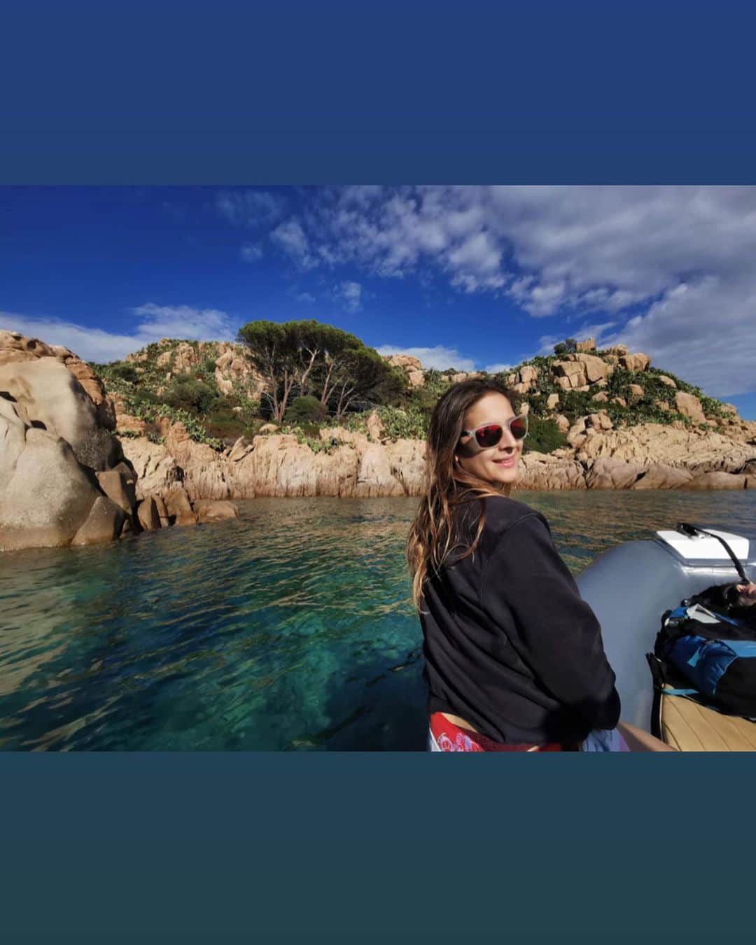 レベッカ・ストッツさんのインスタグラム写真 - (レベッカ・ストッツInstagram)「Sardinia ☀️   With a great crew 😎  @chriwalk @mstotzi @ebaleunam @mbrodmann10   @baechlibergsport @scarpaspa @blackdiamond @newrocksport   #climbing #sardinia #climbing_is_my_passion #rockclimbing #vogelschutz」10月9日 3時06分 - rebekka_stotz