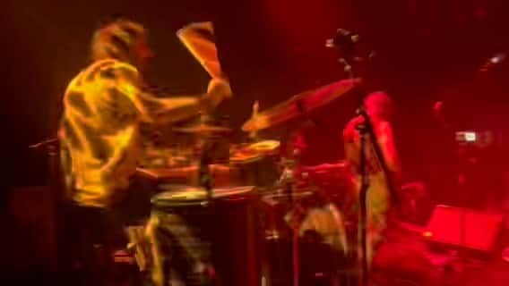 のインスタグラム：「My 👽✨@uvways playing all sold out shows across Europe w the best best rock band of our time @allthemwitchesband ✨✨✨✨✨✨✨✨✨✨✨their first time back in EU since lockkkkkdown!」