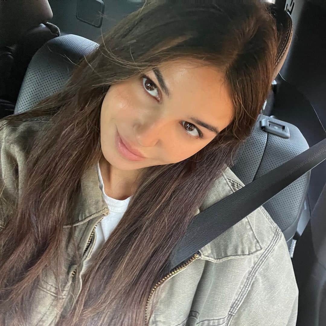 Ashley Skyさんのインスタグラム写真 - (Ashley SkyInstagram)「🪵⛰🤎」10月9日 3時43分 - ashleysky