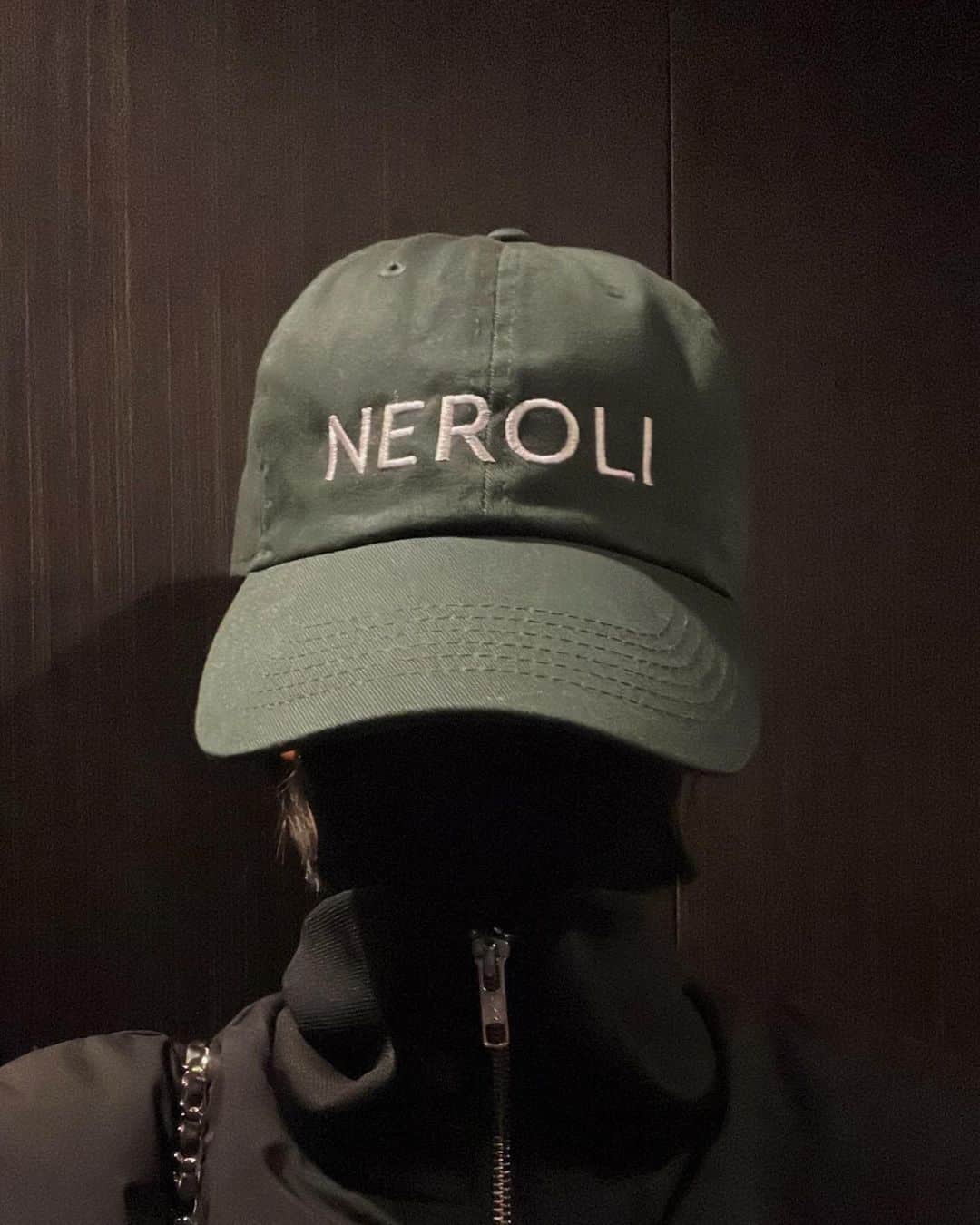 藤井夏恋さんのインスタグラム写真 - (藤井夏恋Instagram)「NEROLI CAP 後ろにロゴマークの刺繍もあるよ。 @neroli_jp」10月9日 15時48分 - fujiikaren_official