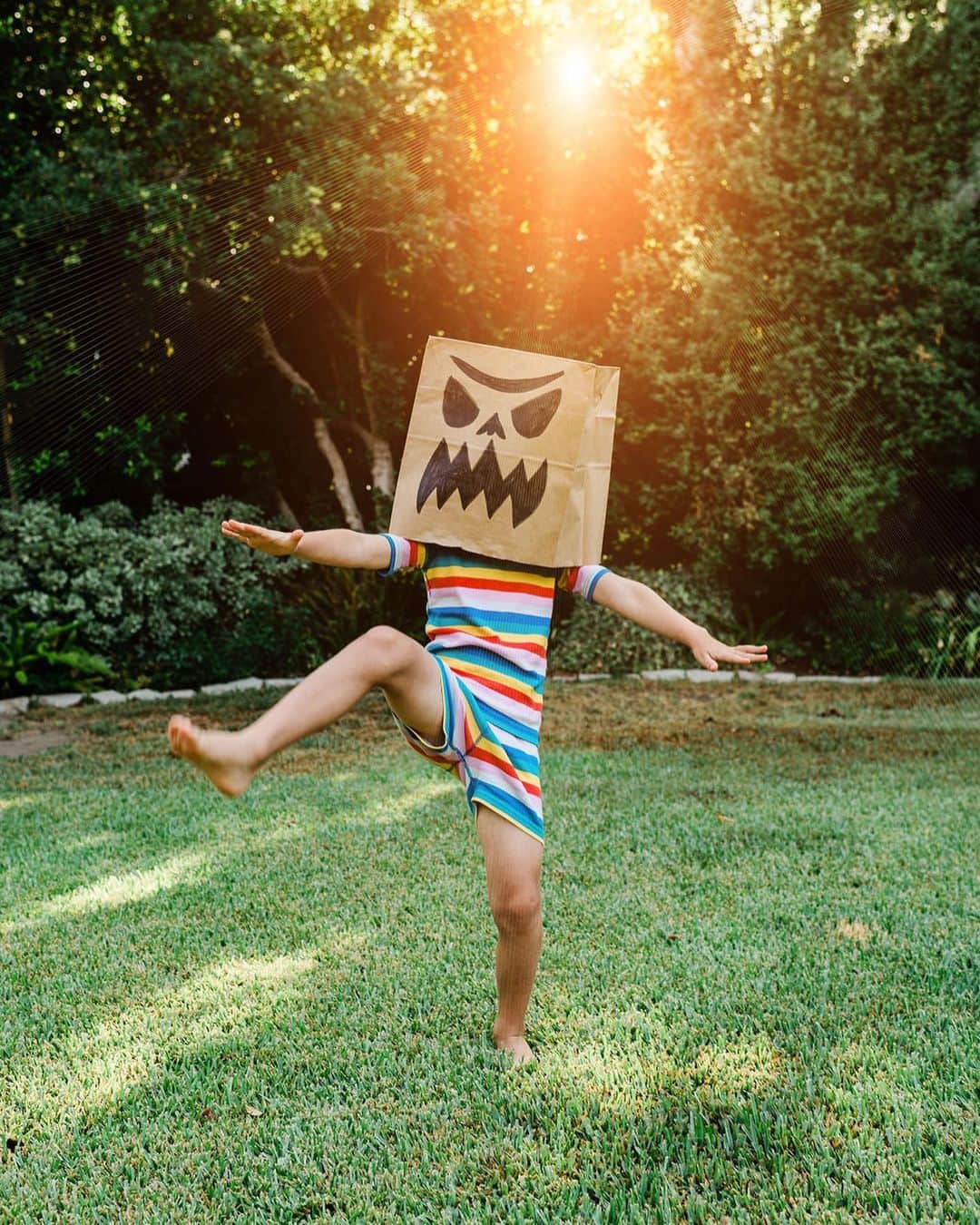 ティファニー・ティーセンのインスタグラム：「How’s your weekend going? 🤪」