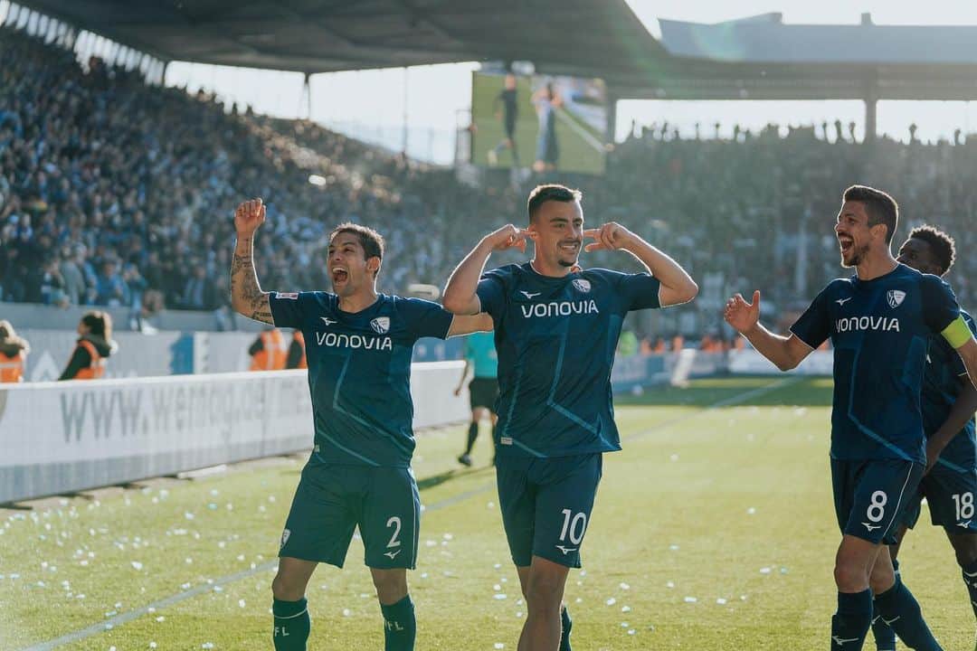 クリスチャン・ガンボアのインスタグラム：「👊🏽💙 #together #vflbochum」