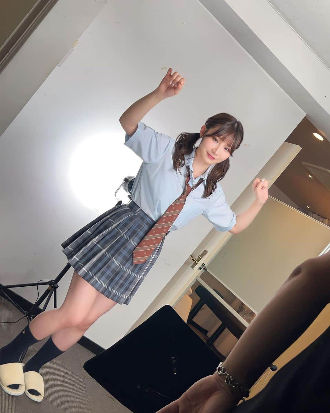 Niaさんのインスタグラム写真 - (NiaInstagram)「〈我的青春〉 穿上制服 想回到高中的時候〜 你們在青春華期間談過很多戀愛嗎？  〈わたしの青春〉 制服着ると高校思い出す。 みんなは青春時代、たくさん恋した？  #攝影 #撮影 #人像攝影 #被写体」10月9日 11時23分 - nianearyou