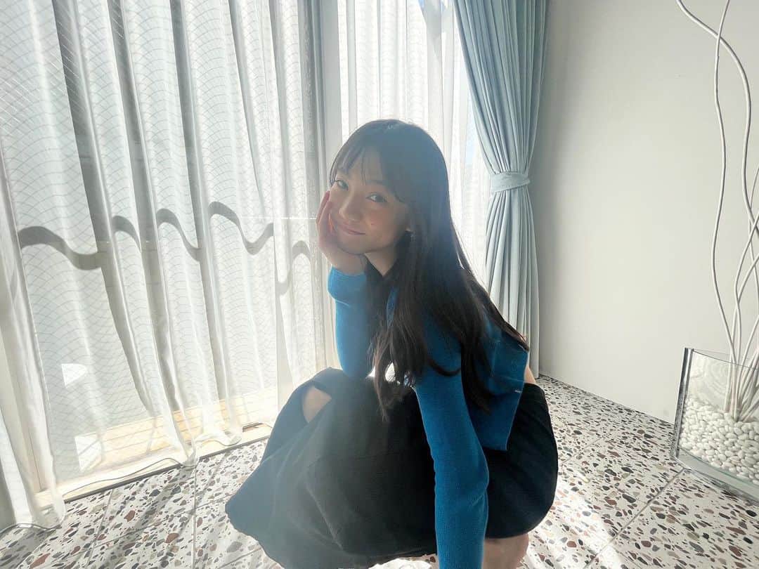 ニコ☆プチのインスタグラム：「🫧📷  エモいあんちゃん🐈🤍✨☁️  自然光でふわふわフィルター☽ ⸝⋆  #星乃あんな #ニコプチ」