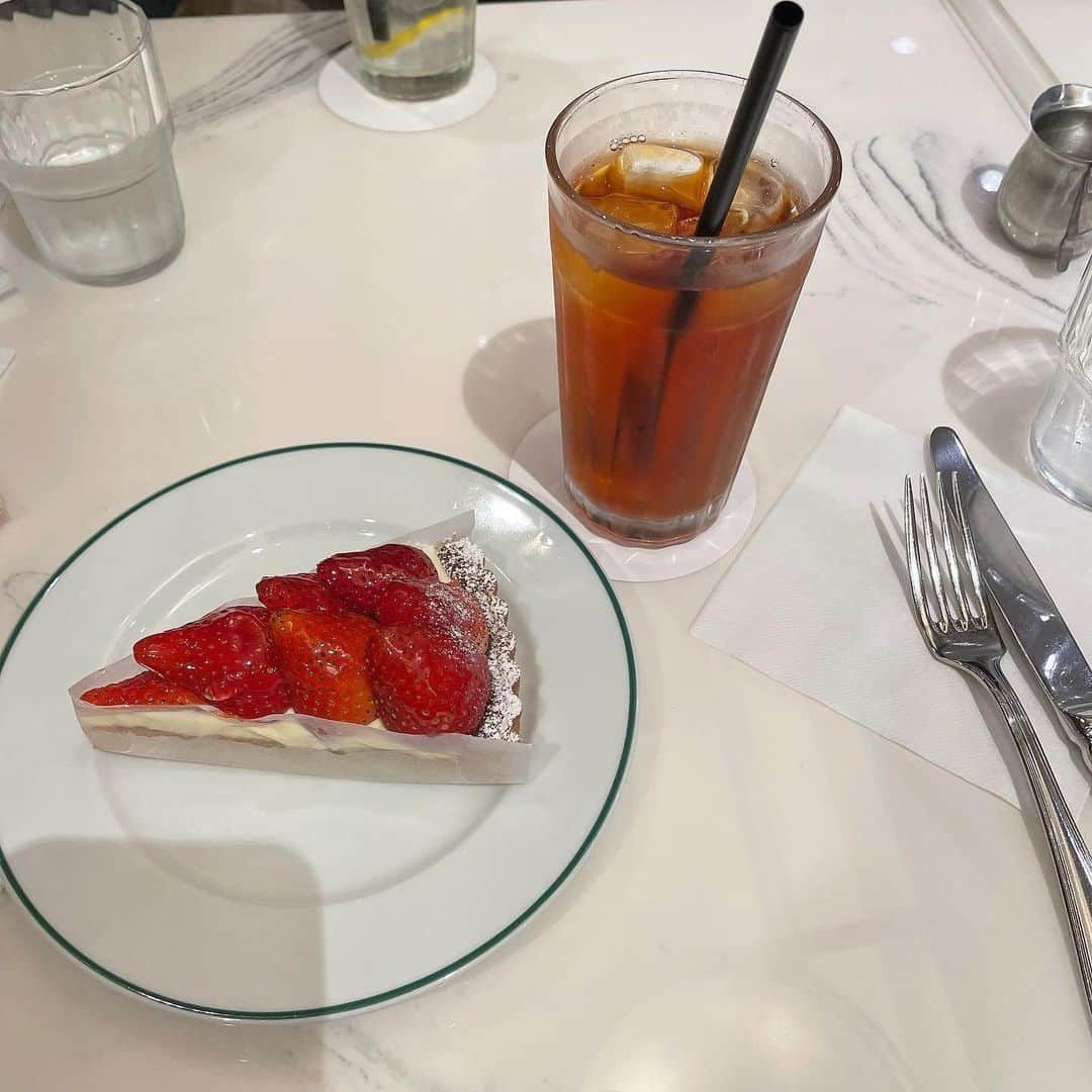 花那のインスタグラム：「🍓」