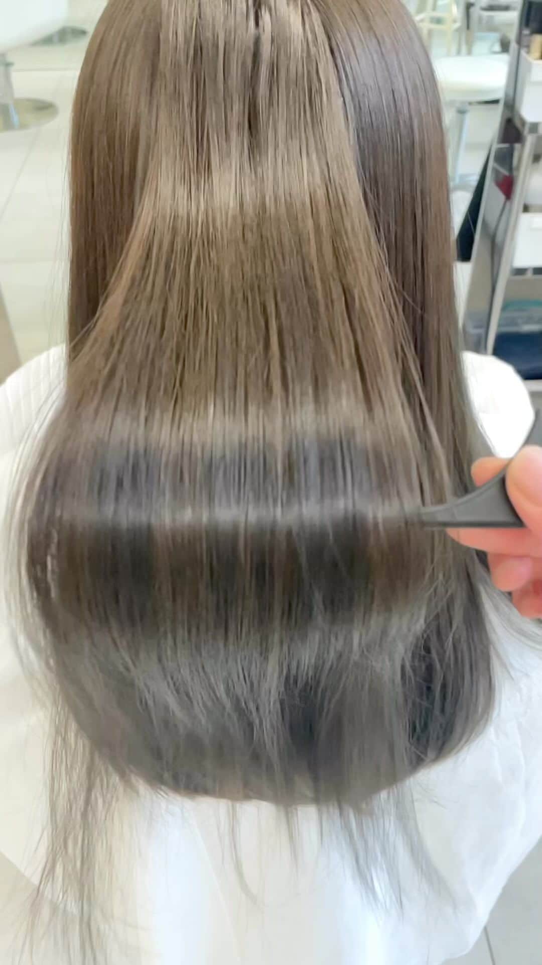 水谷望愛のインスタグラム：「💇🏻‍♀️ ❤️ ❤️ ❤️ エックストリートメントでウルツヤ髪になりました🥺❤️ 手触りも最高です🤤」