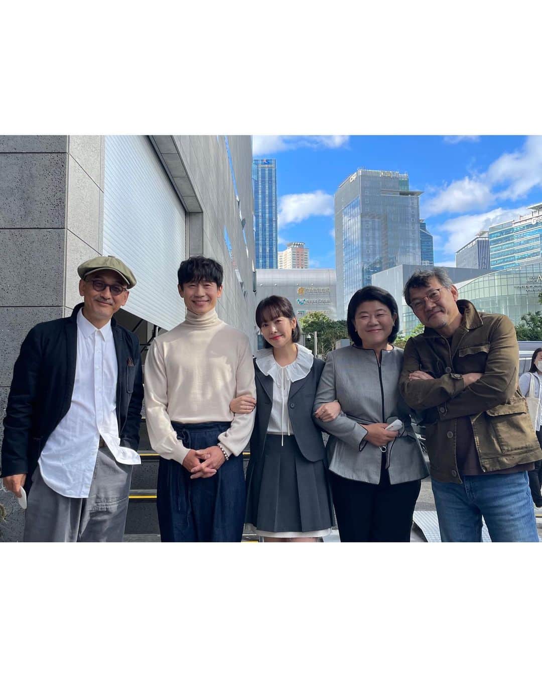 ハン・ジミンさんのインスタグラム写真 - (ハン・ジミンInstagram)「. 2022 부산국제영화제🎞 . #BIFF」10月9日 23時04分 - roma.emo