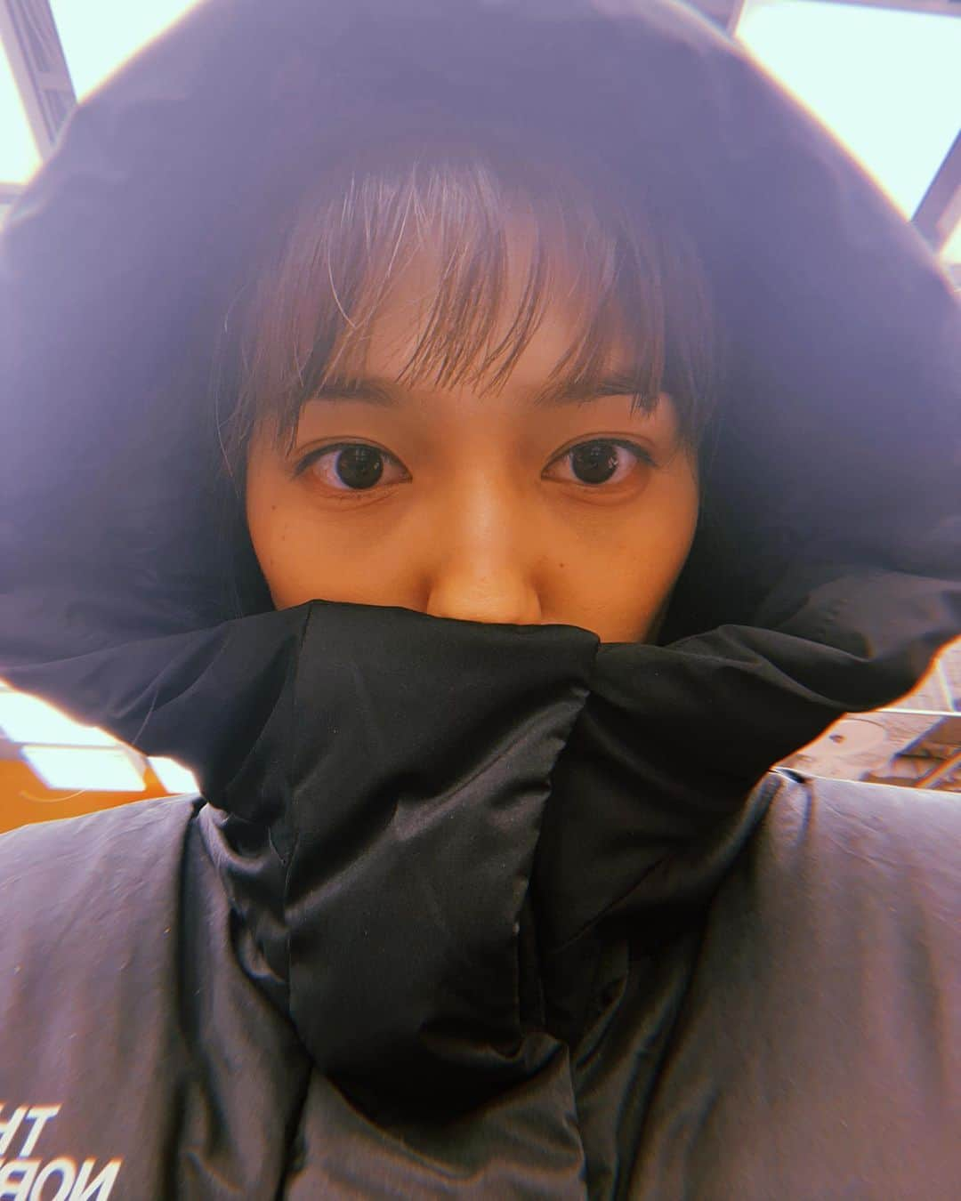 川口春奈さんのインスタグラム写真 - (川口春奈Instagram)「はやくもロケジャンデビュー。冬越せるのか？」10月10日 3時01分 - haruna_kawaguchi_official