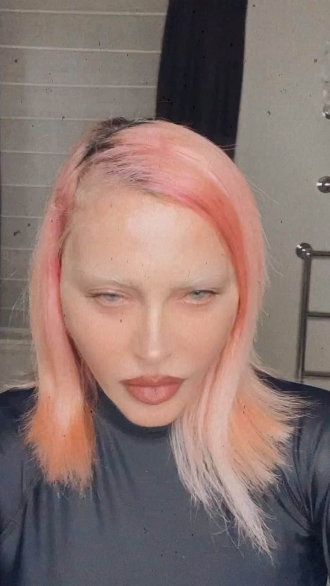 のインスタグラム：「💘💘 💘」