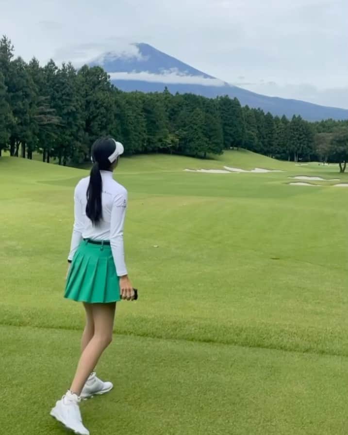 チョン・ジユのインスタグラム：「각도의중요성2」
