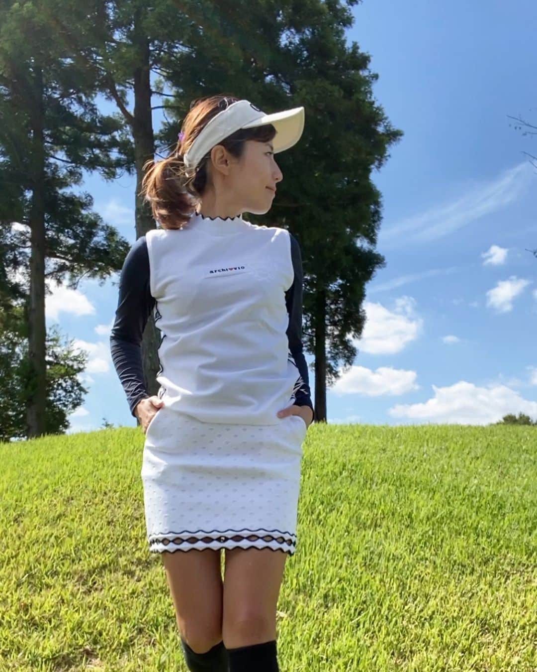 岩崎静羅さんのインスタグラム写真 - (岩崎静羅Instagram)「☺︎ 空が青いと気持ちがいいねぇー😊  前回大雨で諦めたヌーヴェル。 やっとラウンドできたー！  46-46-92 ⚪️6,130yd  悔しいからまた近々リベンジしたい🔥  ゴルフウエアはアルチビオの お気に入りセットアップ♡  #golf #golfer #golfaddict  #archivio #アルチビオ #ゴルフ #ゴルフウェア」10月10日 19時06分 - seeeeiiiiraaaa