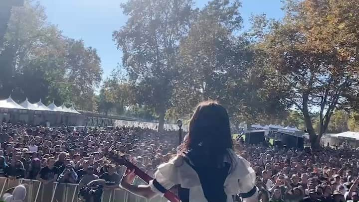 遠乃歌波のインスタグラム：「Today's OKYU-JI!!✨ Sooooo good day! Thank you💓 See you soon!  #aftershock #aftershockfestival #bandmaid #japaneserock」