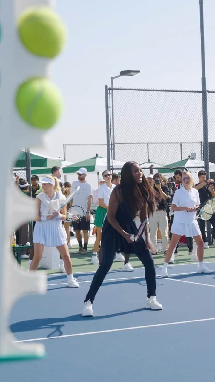 岳のインスタグラム：「Fun Recap 🎥 for LA Club @Lacoste 🎾🐊  . Had a wonderful time working with @teddymorellec + @alanperreard + @cocoricosun + @apollinecornuet + @anelivaos and the folks at @laclefprod in Los Angeles this past week✨🌞」