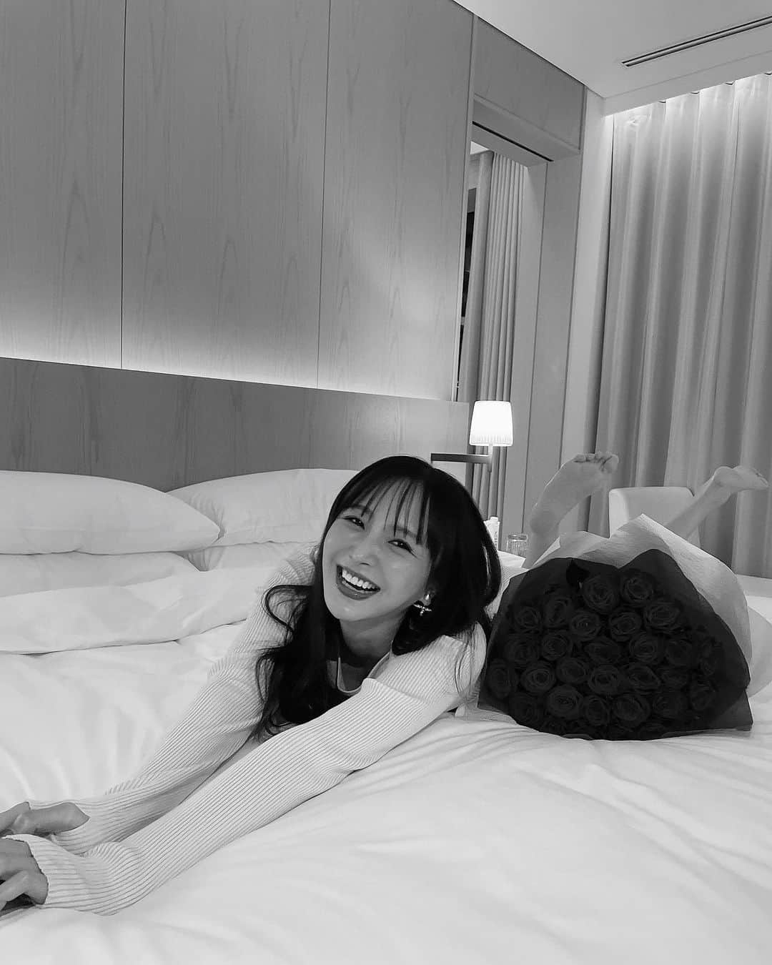 のインスタグラム：「🌹🤍」