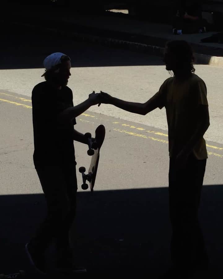 DCシューズのインスタグラム：「Today is World Mental Health Day. Skateboarding brings us all together. Listen in as Andrew Huberman (@hubermanlab) explains the unique value of skateboarding and its ability to get skaters talking.  As seen in @jawngardner’s, THIS TOO SHALL PASS. Link in bio to watch the full film.  #worldmentalhealthday #mentalhealthawarenessmonth」
