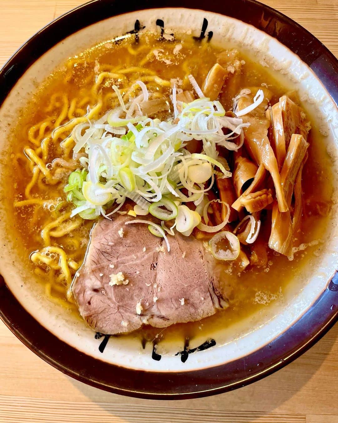 吉山りさのグルメインスタ