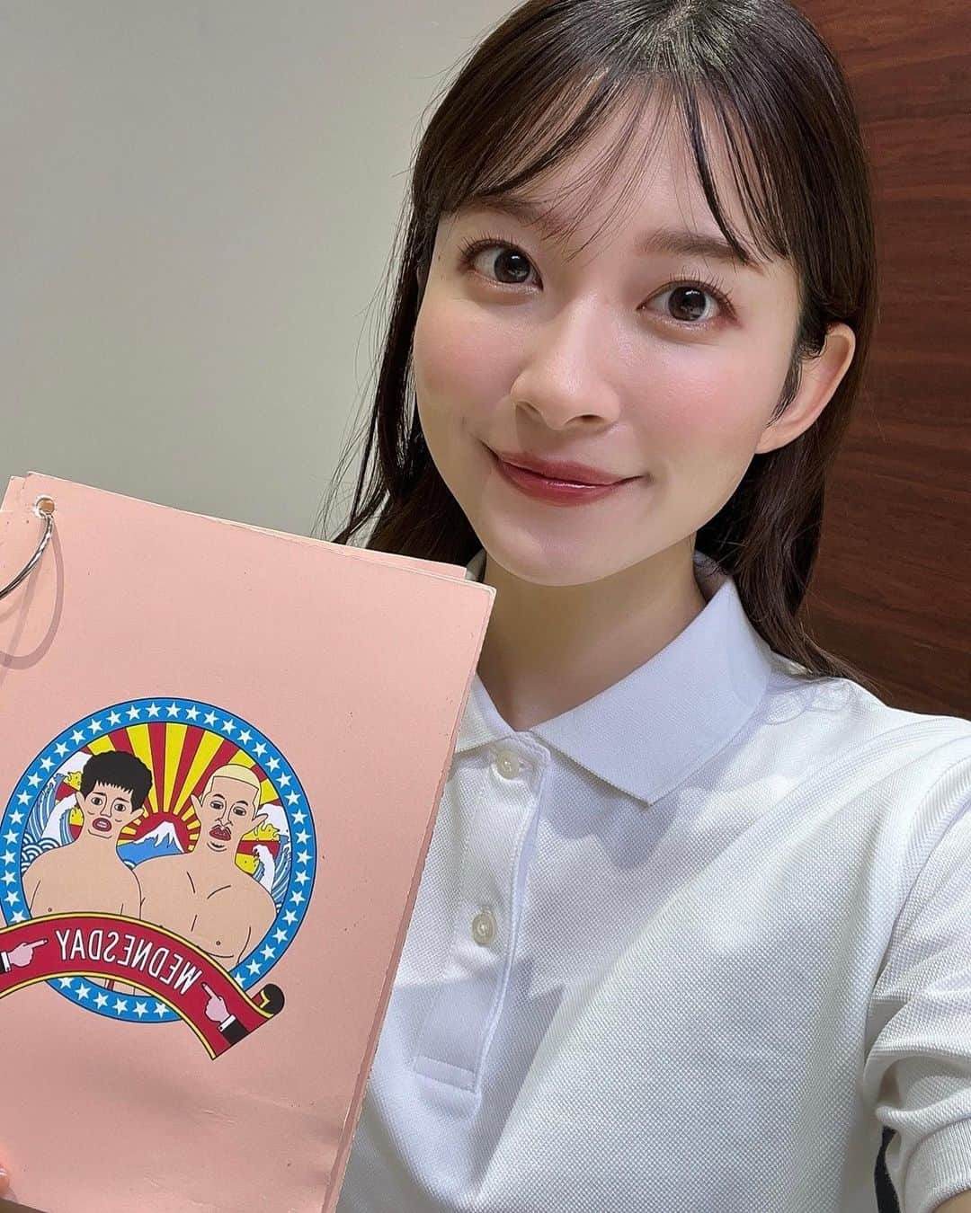 山本里菜さんのインスタグラム写真 - (山本里菜Instagram)「. 明日放送の『水曜日のダウンタウン』  「ラーメン屋の前を通ったら必ず1杯食べないといけない...国道ラーメンマラソン」 の進行を務めました😚🍜  涙あり🥲！！ 汗もあり！！ ぜひご覧ください💕  ちなみに、19:00〜の『東大王』にも 出演します☺️  #水曜日のダウンタウン #国道ラーメンマラソン」10月11日 19時11分 - rinayamamoto_0622