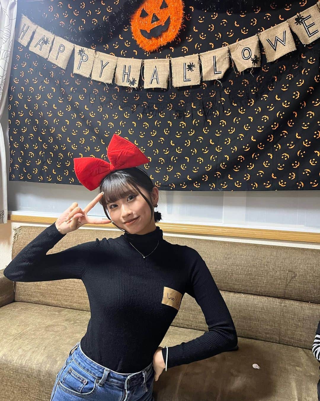 三浦寿莉のインスタグラム：「ﾊﾛｳｨﾝﾊﾟｰﾃｨｰお邪魔しましたの巻🖤」