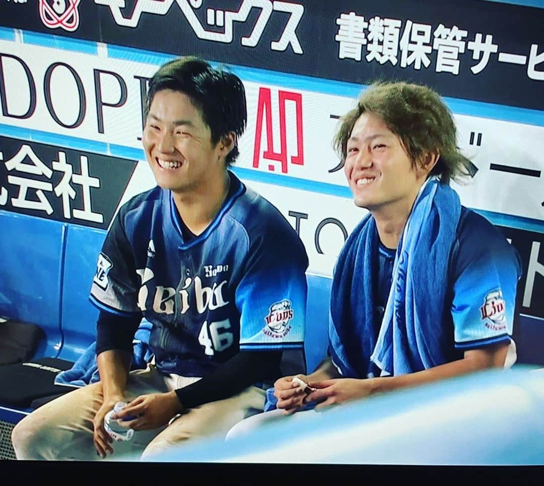 鈴木将平さんのインスタグラム写真 - (鈴木将平Instagram)「今年のライオンズの全日程が終了しました。 一年間たくさんの応援ありがとうございました！ いろいろなことが重なり、今年はオープン戦から、開幕スタメン、CSスタメンと今までの自分としては最多の出場をすることができました！ でも全然足りません。 自分の期待にも皆さまの期待にも応えきれませんでした。 一年間できたと思うこと、出来ないといけないところ、沢山感じました。 コツコツと積み上げてきたものを来年こそは飛躍につなげられるように、しなければいけないと思って秋キャンプからまたスタートします。  ほんとうに一年間、期待を乗せてもらってありがとうございました🙇‍♂️もっと笑顔を増やせるように頑張ります！ ありがとうございました。 PS.今年のお気に入りの写真勝手に乗せちゃう。📷 #埼玉西武ライオンズ#プロ野球#終了」10月11日 20時09分 - shohei_s46