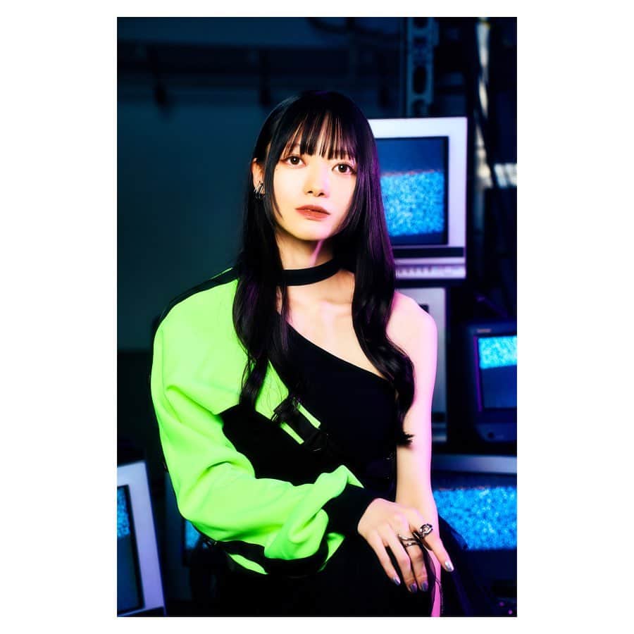 のインスタグラム：「new visual  📸 @takuyaiioka  make up : @youca1220  hair : @mikimasue_hair__」