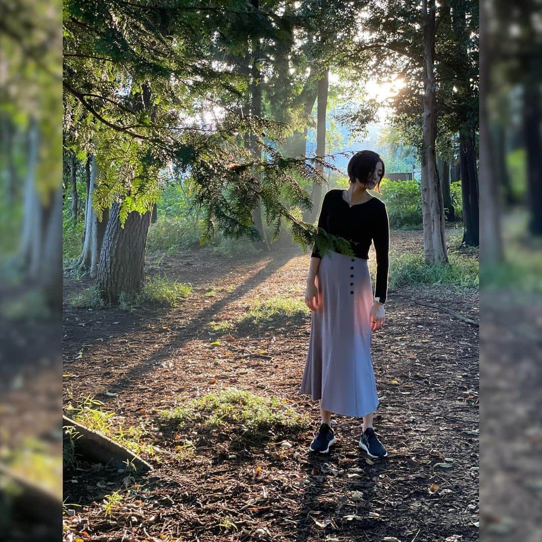片山萌美のインスタグラム：「🌳🌳🌳🌳🌳🌳🌳🌳🌳🌳  だら〜んver.  #moemikatayama」