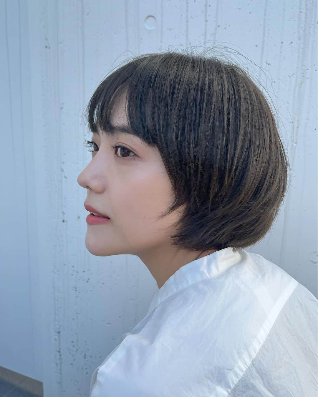 松井愛莉さんのインスタグラム写真 - (松井愛莉Instagram)「なんかさ、髪の毛伸ばそうとするとなかなか伸びてくれないね〜」10月12日 18時39分 - airi1226_official