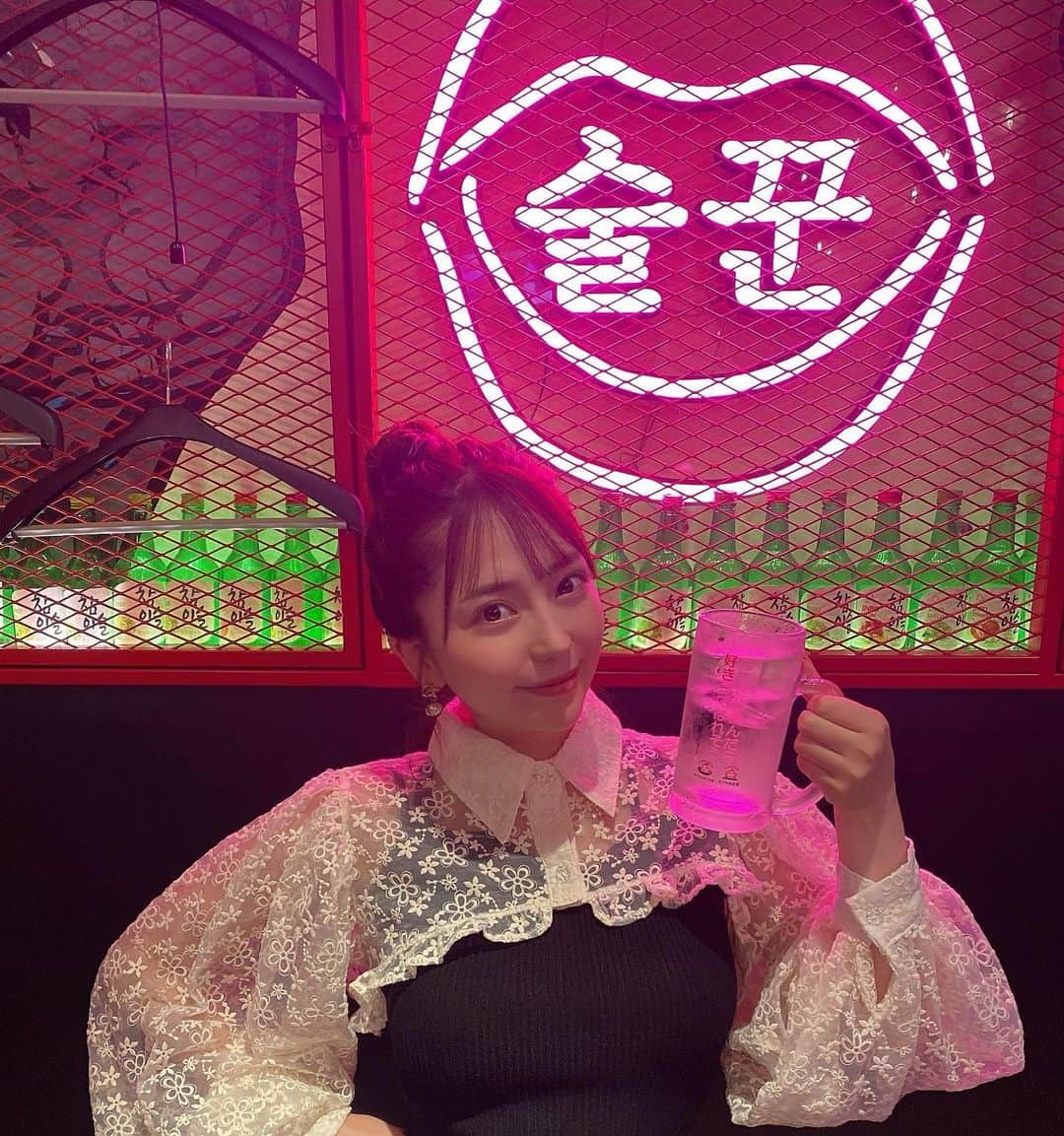 堀尾実咲のインスタグラム：「お酒だいすきだけど ちゃんと酔っ払うよ👶  ちなみにコスパはいいタイプ◎(弱いw  #くぅーっ」