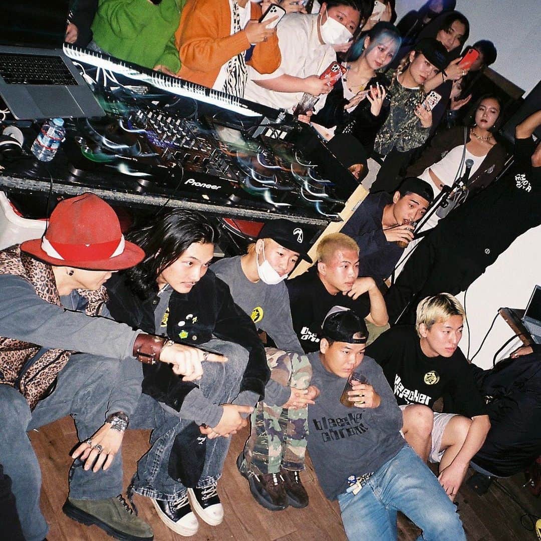 徳澤新さんのインスタグラム写真 - (徳澤新Instagram)「Chrome Season  Out now」10月12日 10時16分 - typecold
