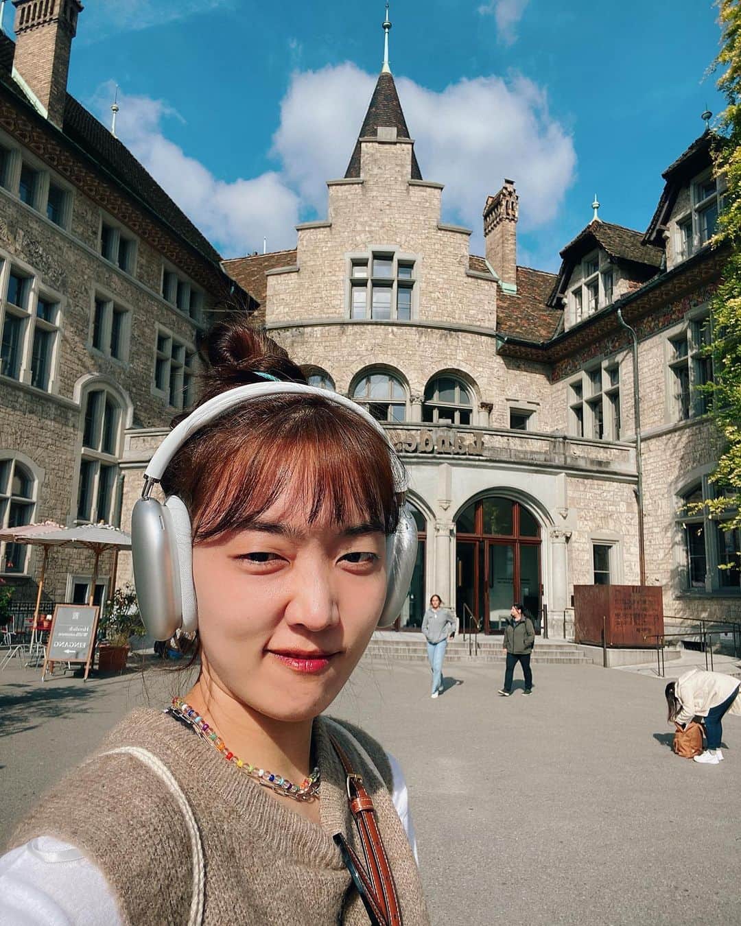のインスタグラム：「#zurich #🇨🇭」