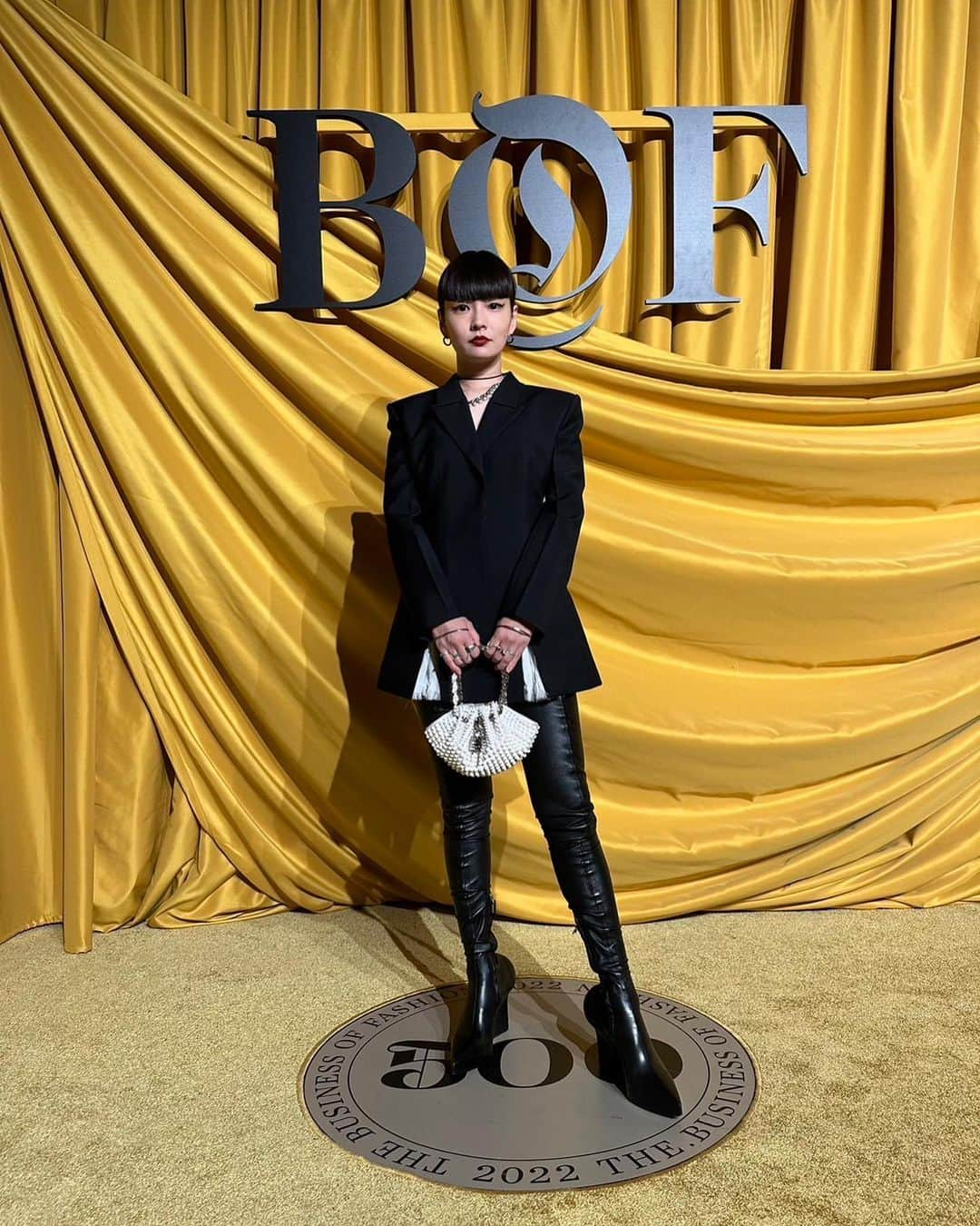 秋元梢さんのインスタグラム写真 - (秋元梢Instagram)「Thanks for the invite @bof 🏆 member since 2018🙏🏻 Thank you very much for dressing me in a beautiful look @matthewmwilliams @givenchy 🖤🖤🖤 #bof500」10月12日 20時29分 - akimoto_kozue