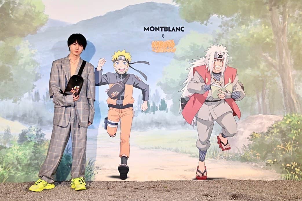 のインスタグラム：「MONTBLANC×MARUTO  MONTBLANCとNARUTOのコラボレーションアイテムが登場しました🍃 NARUTOは完全にど世代で、漫画もアニメも観ていたので、かなり熱いコラボです🔥  今回ご招待いただいたイベントではガラディナーなどもあり、MONTBLANCの本国チームの皆さんにもお会いすることができました！  MONTBLANCが筆記用具のブランドということもあり、ナルトだけではなく、自来也との相性が良すぎて、今回のコラボレーションの為に書き下ろされたイラストや映像などでも自来也がペンを握っている描写があり、とても興奮してしまいました…！(自来也はナルトの隣にいる、ナルトにとっては師匠の一人です！)  色々なコラボを楽しめる時代ですが、お互いの特性や、今回でいうと自来也が物書きをしているという一面が、上手くMONTBLANCと合わさり、素晴らしいアイテムが生まれたことが何より魅力に満ち溢れていた理由だと思いました🌟 それはもう螺旋丸くらい上手く混ざり合った最高のコラボレーションでした🌀🎈  NARUTOもMONTBLANCも好きだという方には是非手に取ってみていただきたいコレクションです！  写真の最後、僕も印を結んでしまうほどにはテンションが上がっていた最高の時間でした！(印はサスケの千鳥の途中です) ありがとうございました🍃✨  @montblanc #MontblancXNaruto #Montblanc」
