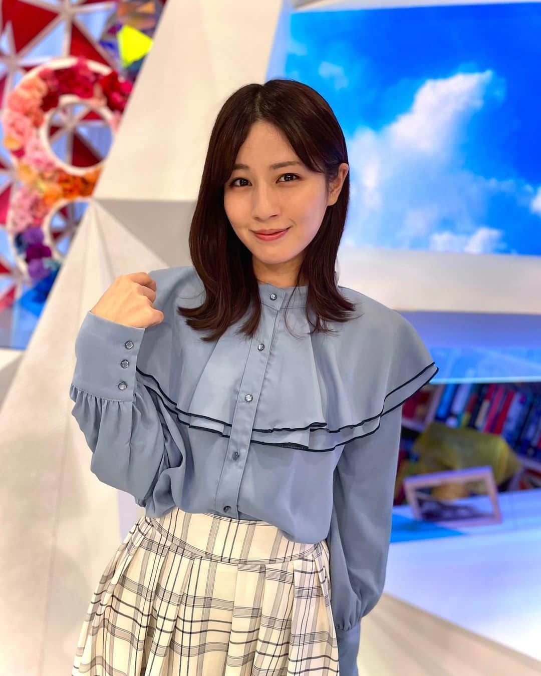 女子アナウンサーまとめさんのインスタグラム写真 - (女子アナウンサーまとめInstagram)「. 【天気はぐずつくも、笑顔は毎日晴天のつつみん🐰】  ・フォトブックの発売が2週間後に迫っているけど、同日に発売される宇垣アナのフォトエッセイはイベントがあるそうなので、堤アナのフォトブックも何かしらのイベントがあると嬉しい  ※現時点では特に情報は出ていない  #堤礼実 #アナウンサー #フジテレビ #めざまし8」10月12日 21時27分 - announcer_japan_