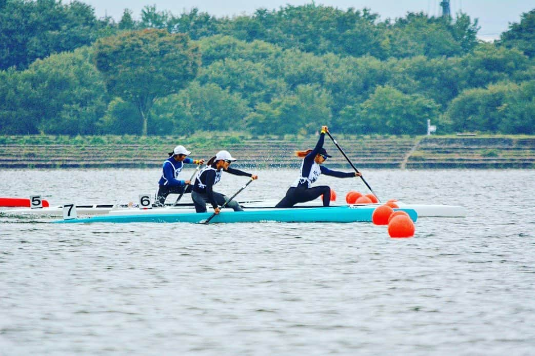 桐明輝子さんのインスタグラム写真 - (桐明輝子Instagram)「. 栃木国体 200m優勝　500m2位  元相方との久々のレースは、500も200もバチバチでとても楽しくて最高だった❤️‍🔥感謝 私にとってこれから先良い方に繋がるレースだったと思います！  今年最後のレースで、これからシーズンオフに入ります。 来年に向け、この冬しっかり仕上げていこうと思います🔥  応援ありがとうございました‼︎‼︎‼︎ 引き続きよろしくお願いします‼︎‼︎  #栃木国体 #栃木国体2022 #栃木国体いちご一会 #栃木国体カヌースプリント #栃木国体200m優勝 #栃木国体500m準優勝 #🍓  #canoe #canoesport #canoesprint #canoeing #canoelife #canoekayak #canoé #canoepaddle #canoe_sprint #canoeist  #canoë #カヌー #カヌースプリント #カヌー #福岡 #福岡県 #チーム福岡 #team福岡 #フクオカ #teamFukuoka」10月12日 22時02分 - teruko1996