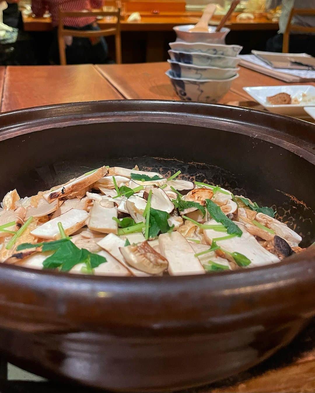 のインスタグラム：「釜飯美味しかった‪𓂑 𓌈  #秋の味覚 🍂」