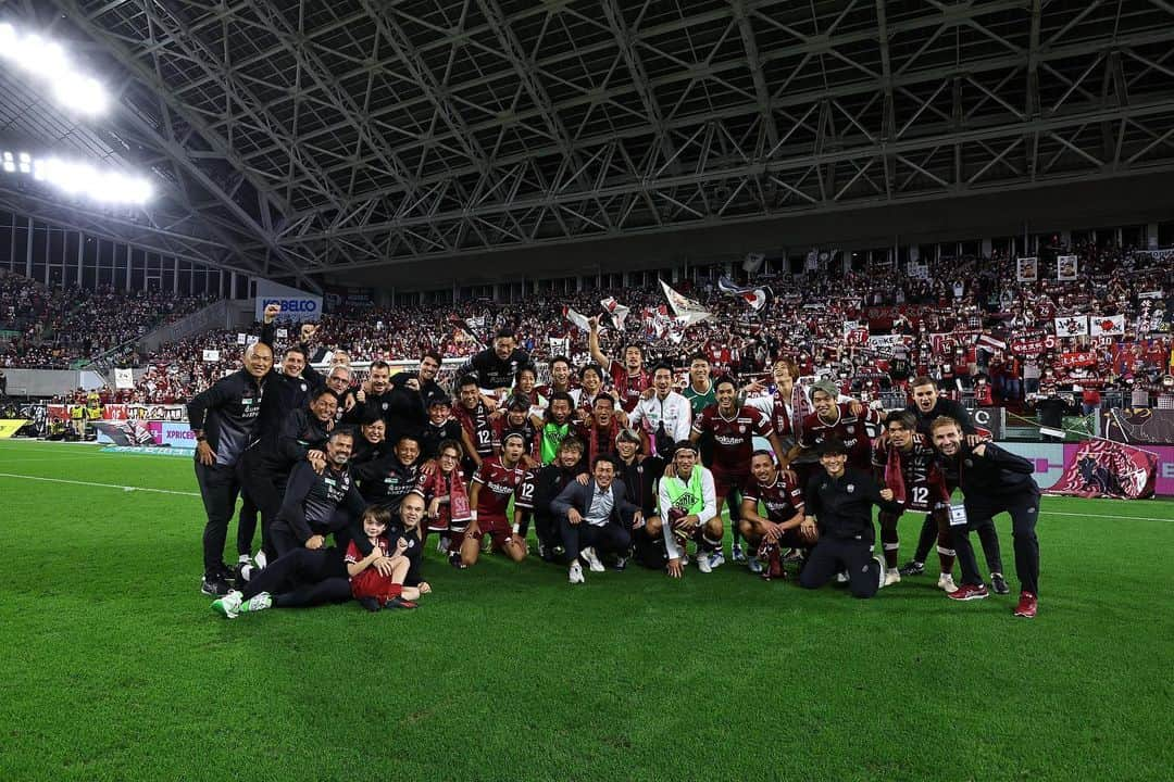 櫻内渚のインスタグラム：「#visselkobe #みんないい笑顔 #素敵やん」