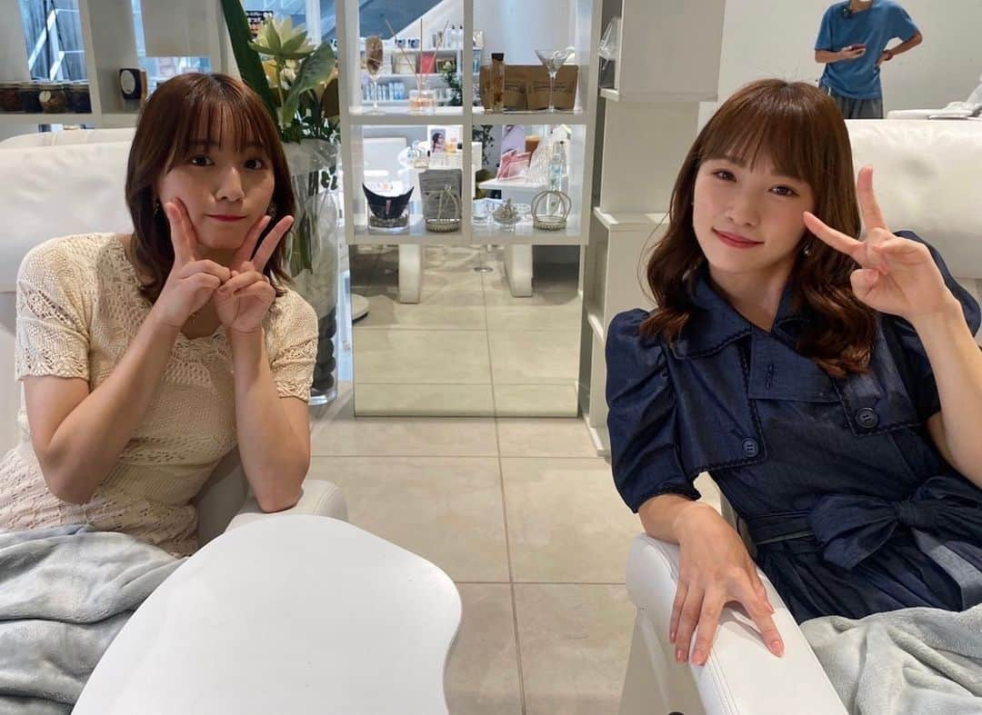 川栄李奈さんのインスタグラム写真 - (川栄李奈Instagram)「りななな👭🏻 いや、下の名前のイメージないな 浅川栄かな👭🏻 事務所で数回会ったことはありましたが 借り猫状態の浅川さんでしたので ちゃんと話したことはなくて 初めて共演してビックリしました ずっと喋ってるんです、しかも早朝から まじパワフルで愉快でした。 記念すべき初2ショットお届けします📷」10月13日 13時35分 - rina_kawaei.official