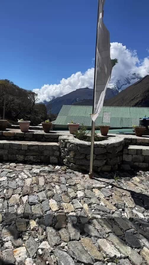 コンラッド・アンカーのインスタグラム：「Khumbu Climbing Center overview after weeks of rain.  @pemba_sharwa @tenzing99」