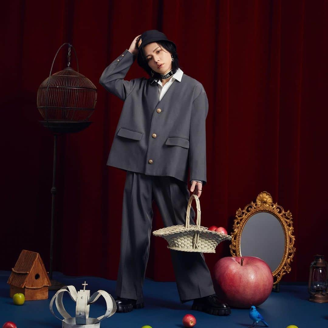 末吉秀太のインスタグラム：「Armillary. 2022 AUTUMN WINTER COLLECTION 🍎」