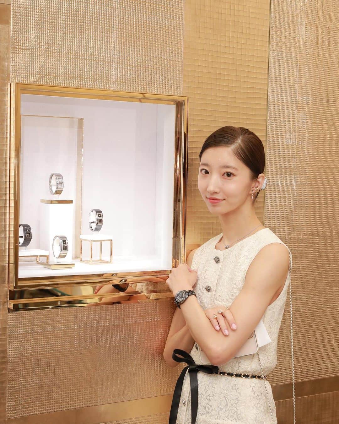 飯島望未のインスタグラム：「@chanelofficial #シャネル #シャネルファインジュエリー」