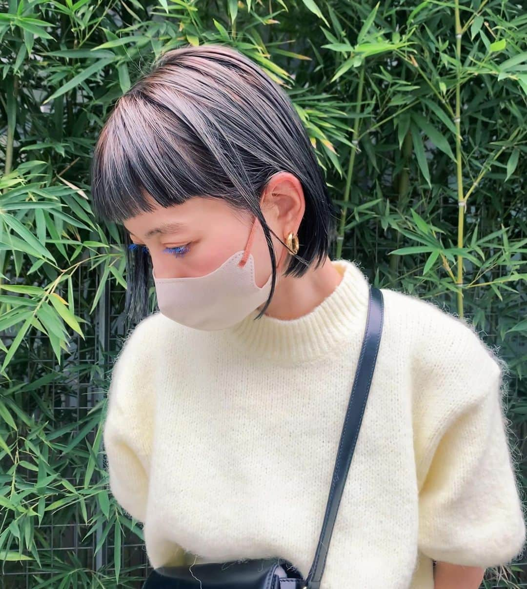 あまのまりさんのインスタグラム写真 - (あまのまりInstagram)「@rio___hair thx🫶💕みどり🌳🌳🌳 @uneven_jp の青マスカラ発色がさいこう🔹☺️ つぎこそがんばって肩まで伸ばそう。。。笑」10月13日 22時59分 - maririn_alpaka