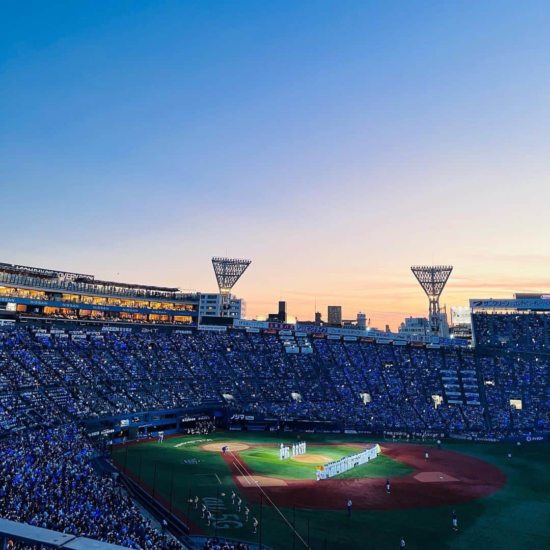 のインスタグラム：「今シーズンの記録と記憶 🍺  しばしの冬眠 …💤   #横浜スタジアム #baystars  #現地22戦11勝10敗1分  #圧倒的にイイねが付かない野球のはなし  #ハマスタのオモ子」