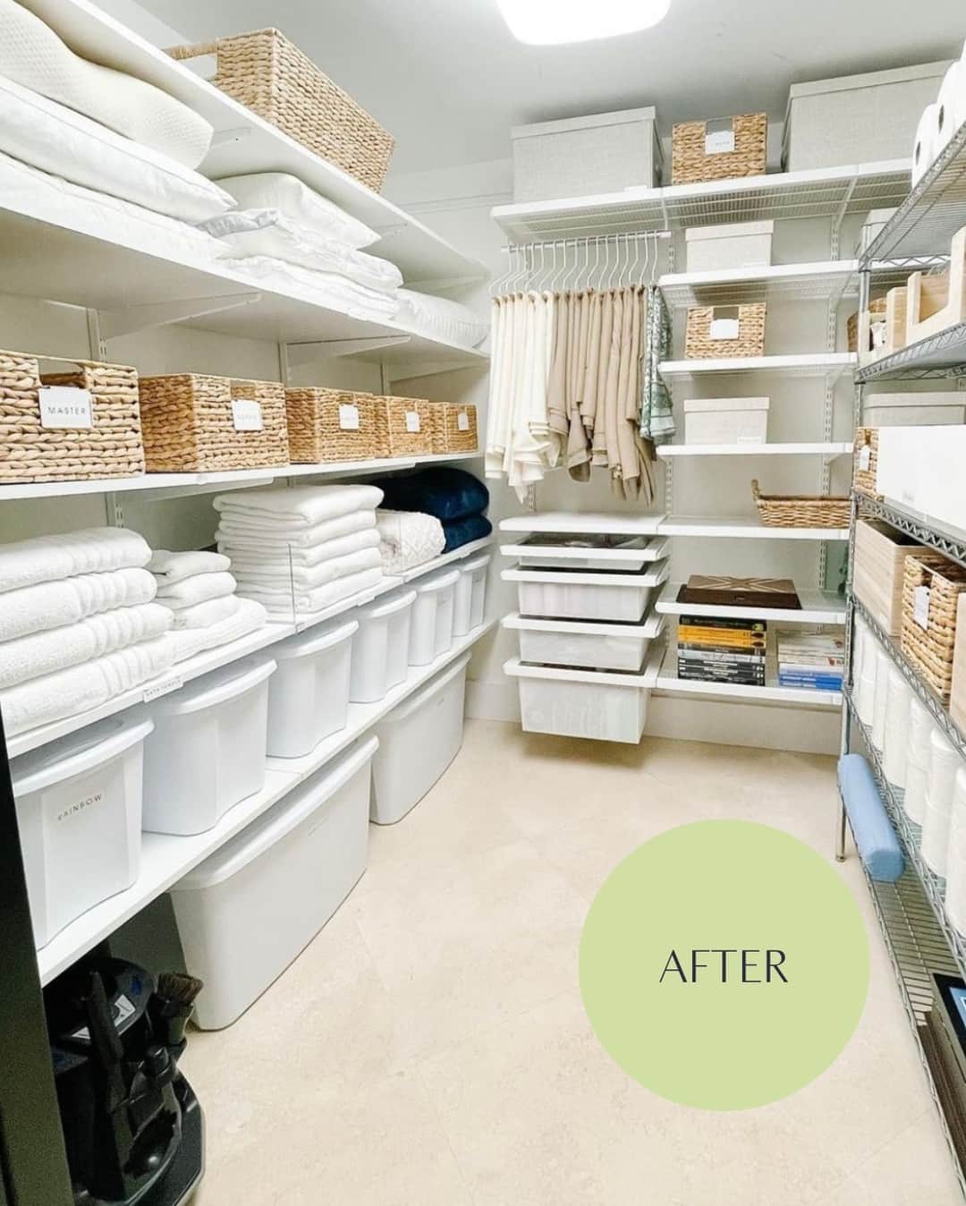 近藤麻理恵のインスタグラム：「Look at this stunning closet transformation by @oliennahome. The attention to detail sparks so much joy!」
