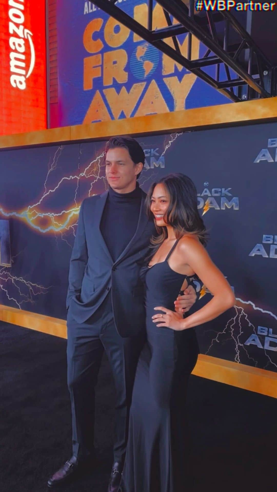 エイミー・ファムのインスタグラム：「A spectacularly action-packed evening 🖤 Thank you @blackadammovie @wbpicture #wbpartner #blackadam」