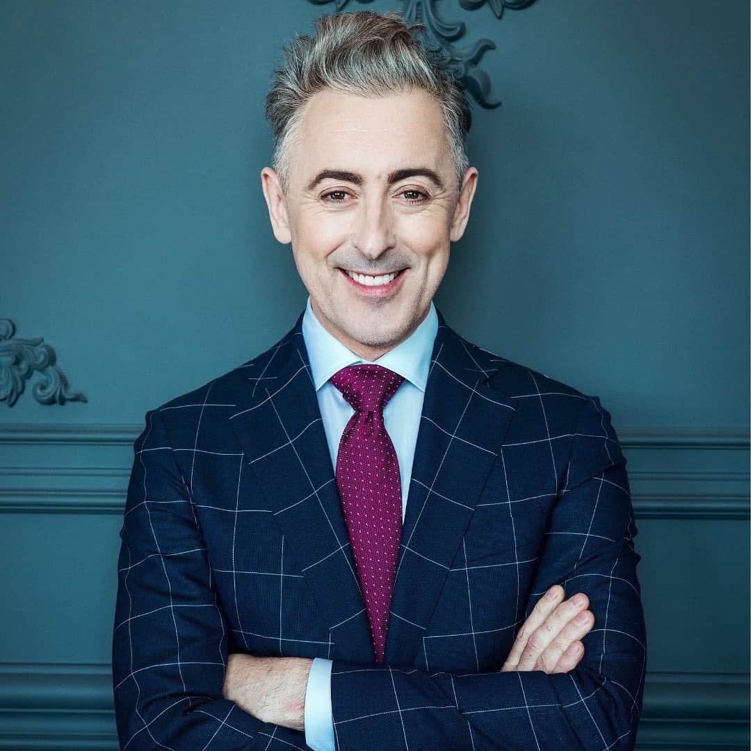 アラン・カミングのインスタグラム：「From popular movies to the Broadway scene, we welcome @alancummingreally to the Irvine Barclay Theatre stage! His newest cabaret show, Alan Cumming Is Not Acting His Age is an evening of joy and spirit while exploring the most communal of pastimes: aging!  This event contains adult language and content. DO NOT BRING YOUR CHILDREN OR AUDIENCE MEMBERS WITH DELICATE SENSIBILITIES.  Presenting Sponsors: Christy and Lou Marlin Judy and Wes Whitmore  For tickets and information, click the link in our bio.  #thebarclay #irvinebarclaytheatre #irvine #theatre #performingarts #orangecounty #alancumming #cabaret #broadway #alancummingisnotactinghisage」