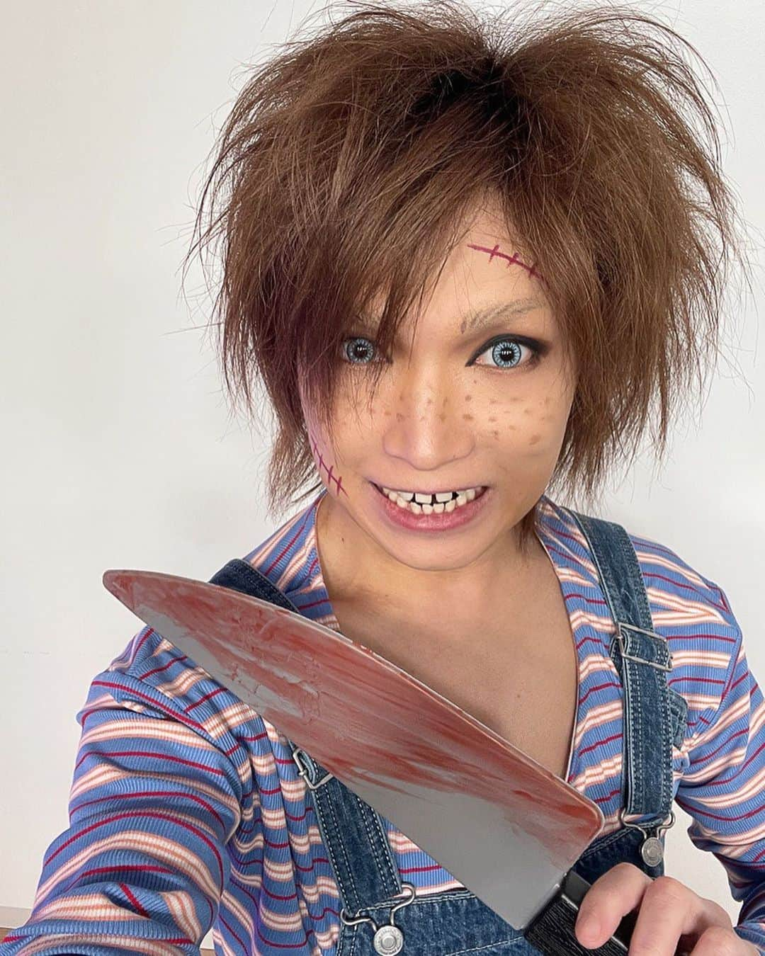 鬼龍院翔さんのインスタグラム写真 - (鬼龍院翔Instagram)「ハッピーハロウィーン！🎃  #チャッキー #ハロウィン #ニコ生 #月刊ゴールデンボンバー #歯が一番ホラー」10月14日 16時32分 - kiryu_in