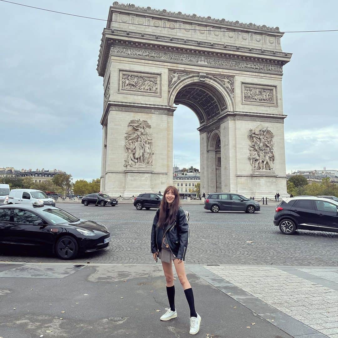 のインスタグラム：「in #paris」