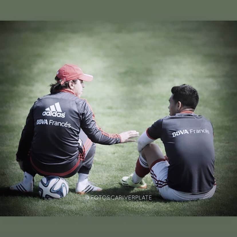 テオフィロ・グティエレスのインスタグラム：「⚽️」